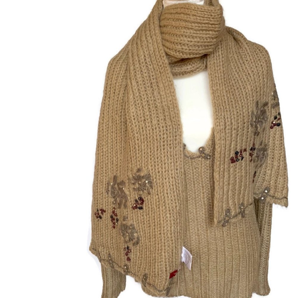 Vintage 1990s Sweater and Scarf. Embroidered. Made in France Size Medium  NWT